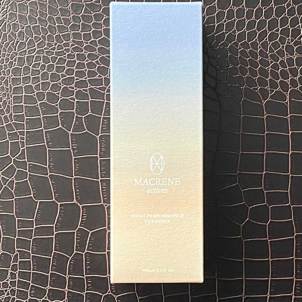 MACRENE actives High Performance Cleanser NEW/in SEALED BOX
